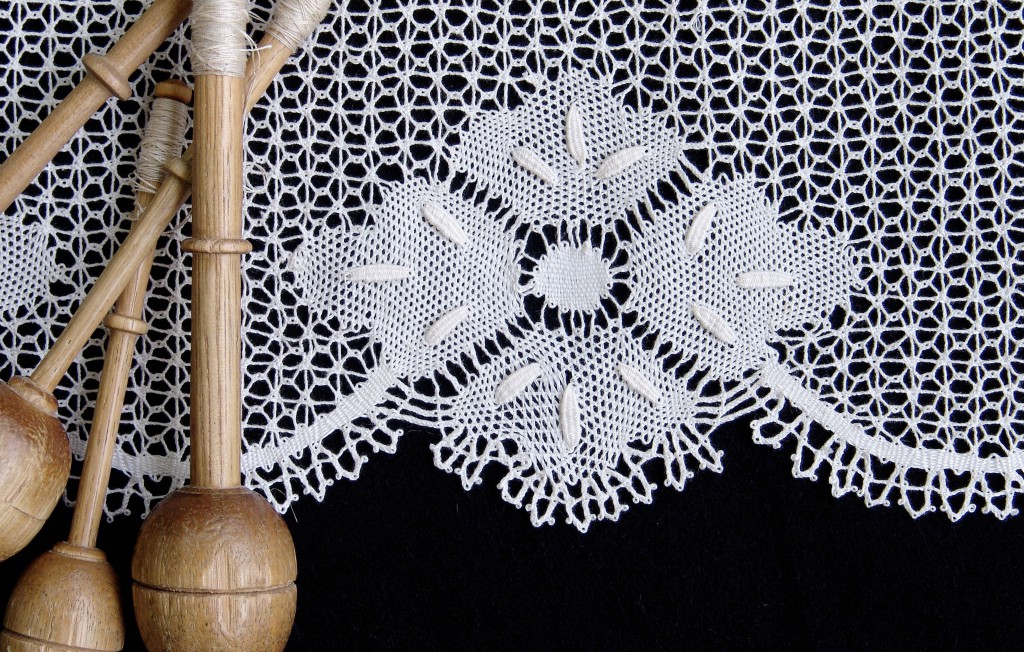 The Meticulous Handcrafted Technique of Bobbin Lace unique technique handcrafted technique of bobbin lace The Meticulous Handcrafted Technique of Bobbin Lace The Meticulous Handcrafted Technique of Bobbin Lace unique tecnique