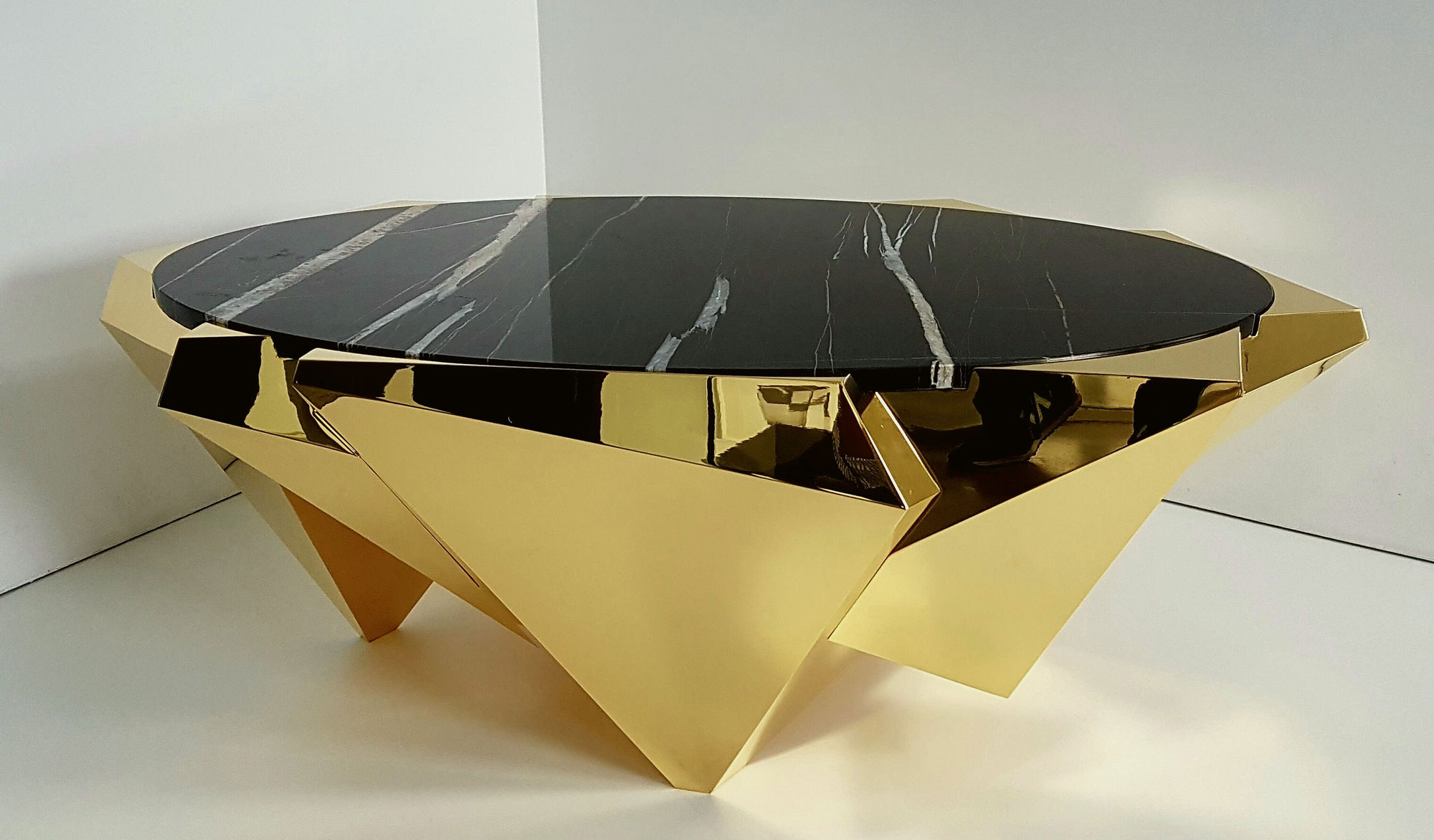 PAD Monaco 2019 Garrido's Gallery Silversmith's Treasures - Table pad PAD Monaco 2019: Garrido’s Gallery Silversmith’s Treasures PAD Monaco 2019 Garridos Gallery Silversmiths Treasures Table